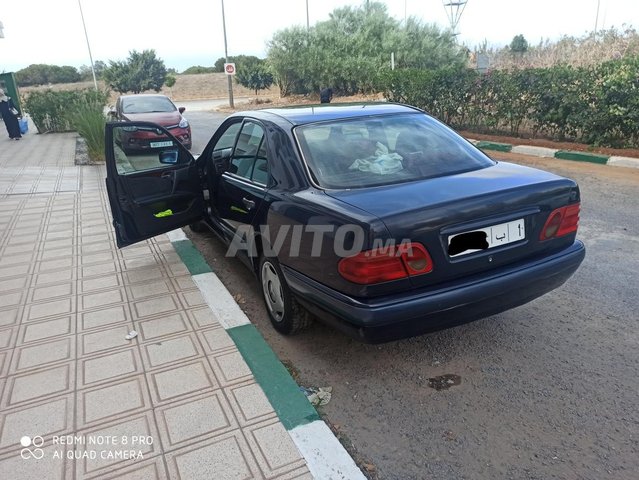 Voiture Mercedes benz Classe e 1998 à rabat Diesel - 9 chevaux