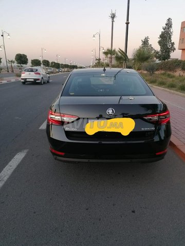 Voiture Skoda Superb 2019 à marrakech Diesel - 8 chevaux