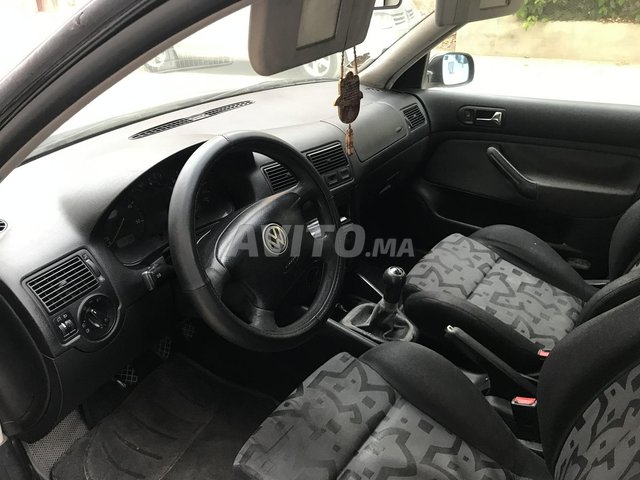 Voiture Volkswagen Golf 4 2000 à kénitra Diesel - 8 chevaux