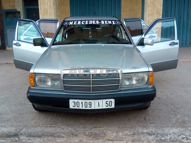 Voiture Mercedes benz R190 1992 à berrechid Diesel - 8 chevaux