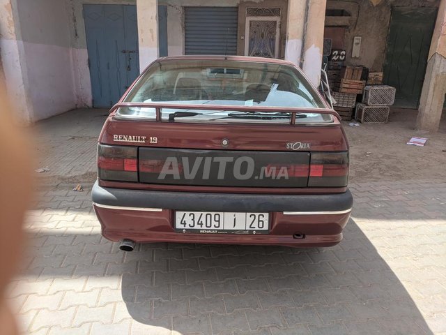 Voiture Renault R19 1993 à béni-mellal Diesel - 7 chevaux