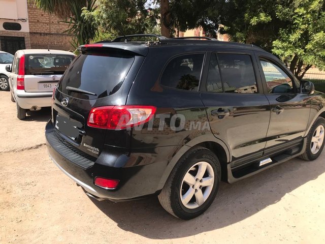 Voiture Hyundai Santa fe 2008 à khouribga Diesel - 9 chevaux