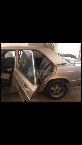 Voiture Mercedes benz R190 1986 à kénitra Diesel - 10 chevaux