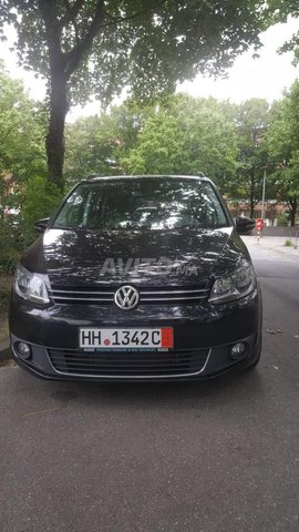 Voiture Volkswagen Touran 2014 à khouribga Diesel - 8 chevaux