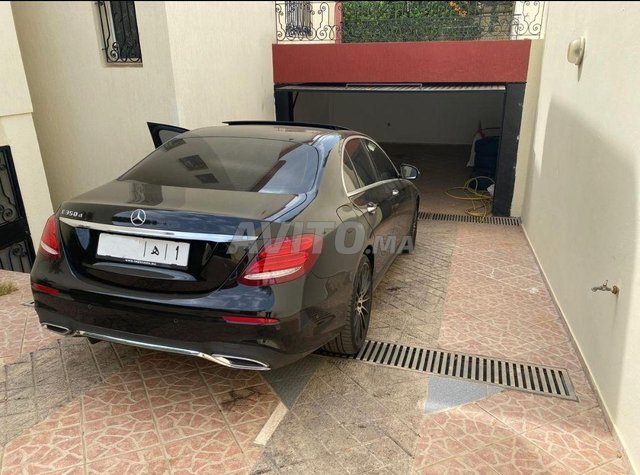 Voiture Mercedes benz Classe e 2018 à rabat Diesel