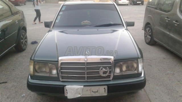 Voiture Mercedes benz R250 1993 à rabat Diesel - 8 chevaux