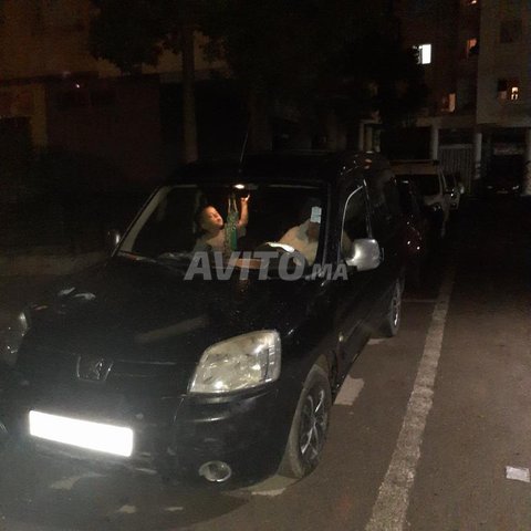 Voiture Peugeot Partner 2009 à casablanca Diesel - 7 chevaux