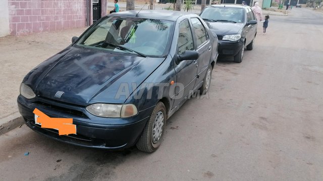 Voiture Fiat Siena 1999 à salé Diesel - 7 chevaux