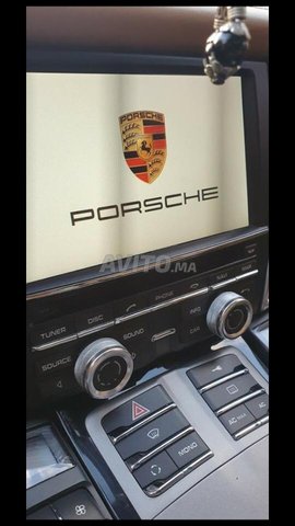 Voiture Porsche Panamera 2011 à rabat Essence - 26 chevaux