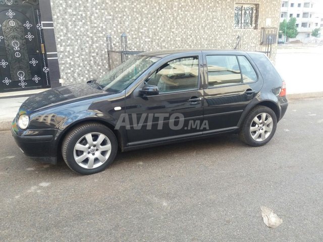 Voiture Volkswagen Golf 4 2003 à settat Diesel - 8 chevaux