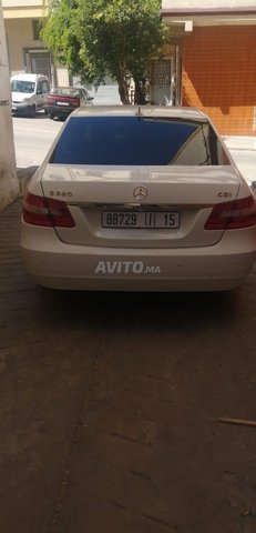 Voiture Mercedes benz Classe e 2014 à tanger Diesel - 9 chevaux