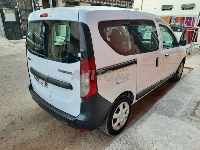 Voiture Dacia Dokker 2016 à casablanca Diesel - 6 chevaux