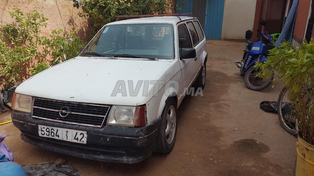 Voiture Opel Kadett 1994 à béni-mellal Diesel - 6 chevaux