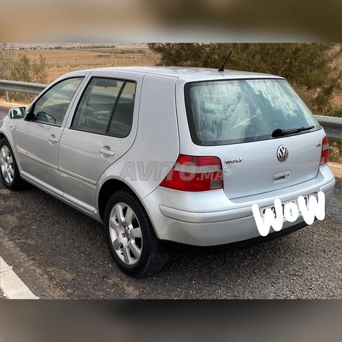 Voiture Volkswagen Golf 4 2003 à oujda Diesel - 8 chevaux