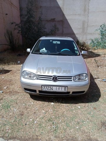 Voiture Volkswagen Golf 4 1998 à salé Essence - 9 chevaux
