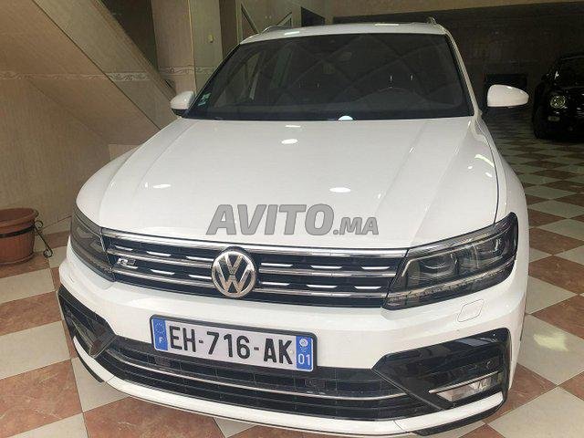 Voiture Volkswagen Tiguan 2017 à oujda Diesel - 8 chevaux