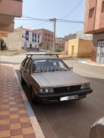 Voiture Volkswagen Passat 1984 à nador Diesel - 7 chevaux