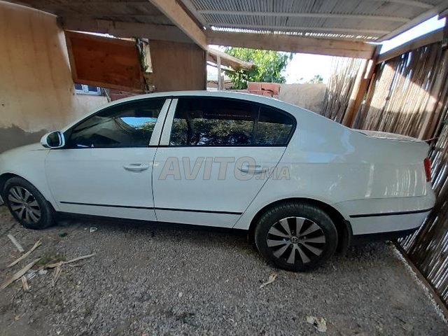 Voiture Volkswagen Passat 2010 à oujda Diesel - 8 chevaux