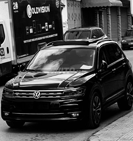 Voiture Volkswagen Tiguan 2017 à tétouan Diesel - 8 chevaux