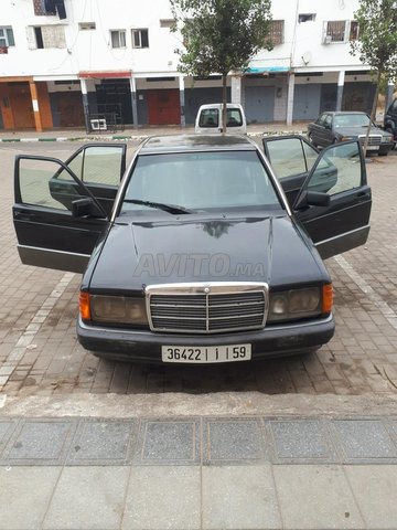 Voiture Mercedes benz R190 1986 à salé Diesel - 8 chevaux