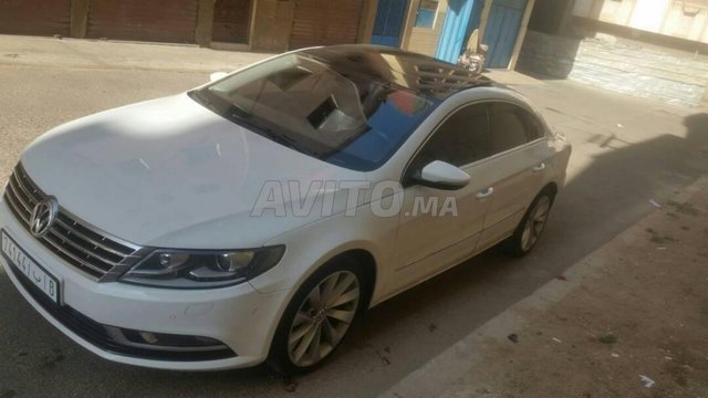 Voiture Volkswagen Passat 2012 à salé Diesel - 8 chevaux