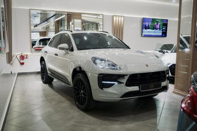 Voiture Porsche Macan 2020 à tanger Essence - 11 chevaux