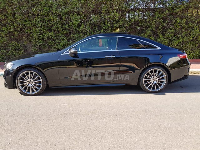 Voiture Mercedes benz Classe e 2017 à rabat Diesel - 9 chevaux