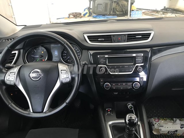 Voiture Nissan Qashqai 2015 à meknès Diesel - 6 chevaux