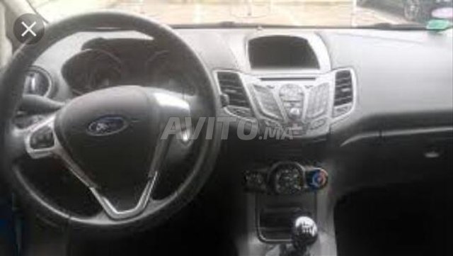 Voiture Ford Fiesta 2016 à marrakech Essence - 7 chevaux