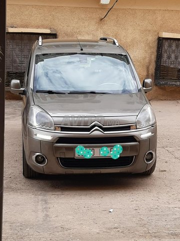 Voiture Citroen Berlingo 2013 à khénifra Diesel - 6 chevaux