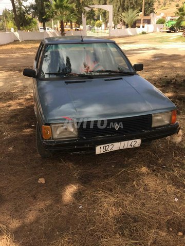 Voiture Renault R9 1984 à ksar-el-kebir Essence - 7 chevaux