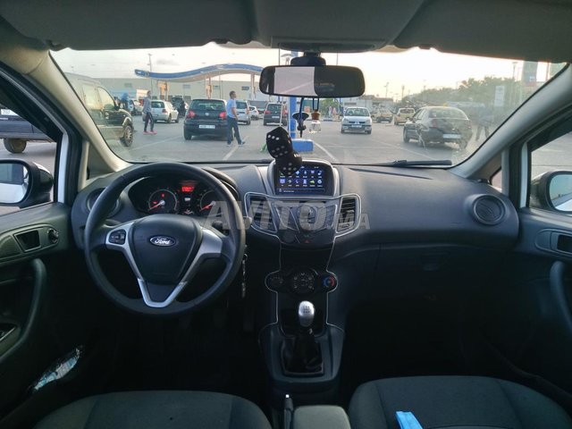 Voiture Ford Fiesta 2013 à rabat Essence - 7 chevaux
