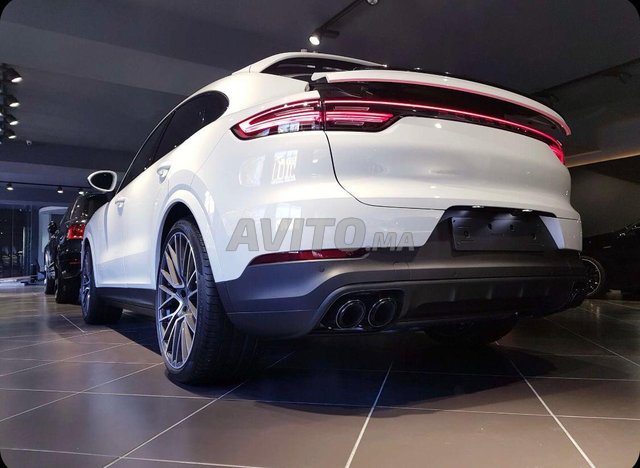 Voiture Porsche Cayenne 2019 à tanger Essence