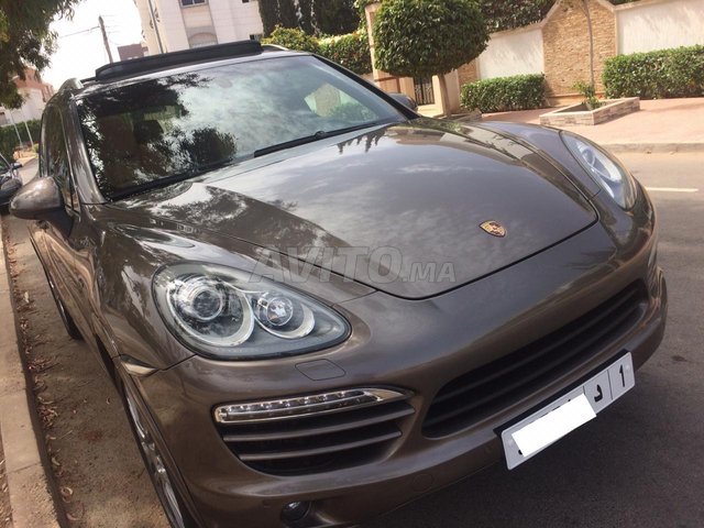 Voiture Porsche Cayenne 2014 à agadir Diesel - 12 chevaux
