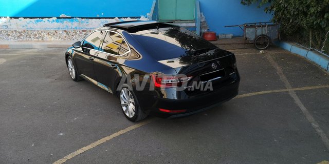 Voiture Skoda Superb 2018 à casablanca Diesel - 8 chevaux
