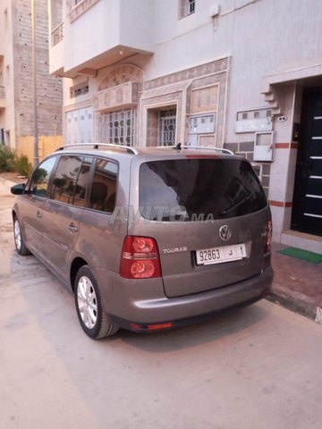 Voiture Volkswagen Touran 2010 à rabat Diesel - 8 chevaux