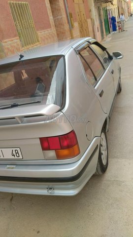 Voiture Renault R19 1991 à berkane Essence - 8 chevaux