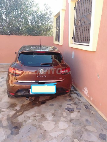 Voiture Renault Clio 2015 à marrakech Diesel - 6 chevaux