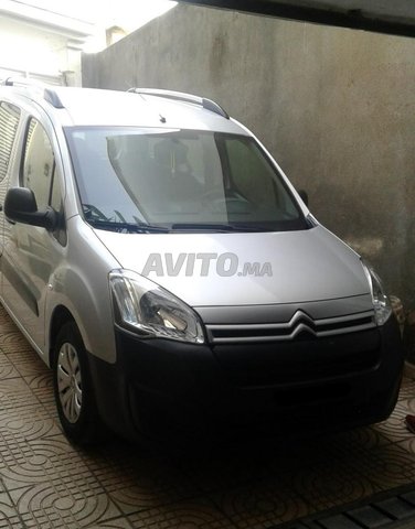 Voiture Citroen Berlingo 2017 à kénitra Diesel - 7 chevaux