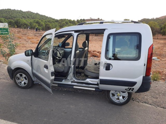 Voiture Renault Kangoo 2010 à oujda Diesel - 6 chevaux