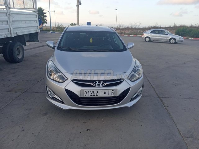 Voiture Hyundai I 40 2016 à casablanca Diesel - 6 chevaux