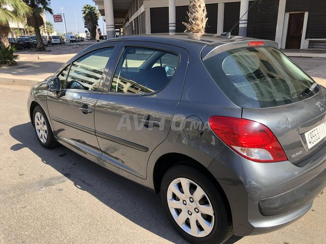 Voiture Peugeot 207 2011 à casablanca Essence - 8 chevaux