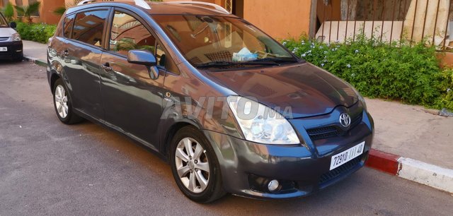 Voiture Toyota Corolla verso 2009 à marrakech Diesel - 9 chevaux