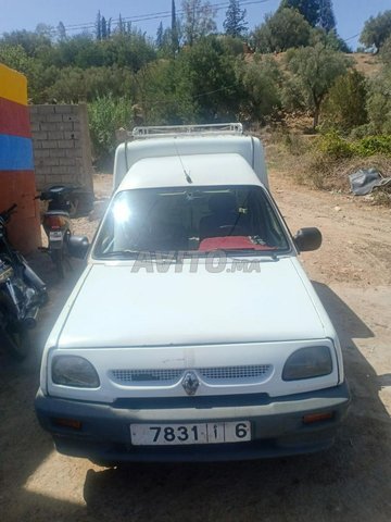 Voiture Renault Kangoo express 1994 à marrakech Essence - 7 chevaux