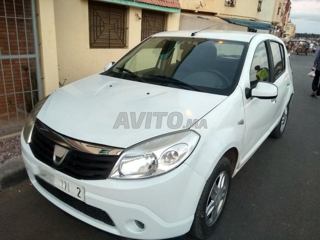 Voiture Dacia Sandero 2009 à salé Diesel - 6 chevaux