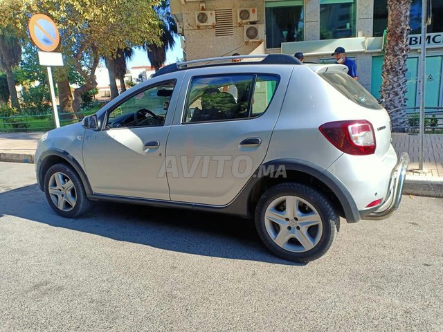 Voiture Dacia Sandero 2016 à rabat Diesel - 6 chevaux