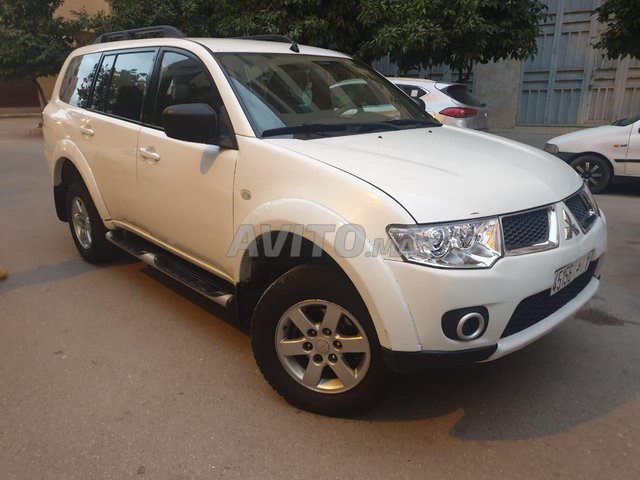 Voiture Mitsubishi Pajero sport 2011 à fès Diesel - 9 chevaux