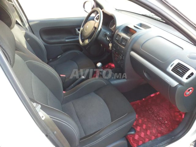 Voiture Renault Clio 2013 à tanger Essence - 7 chevaux