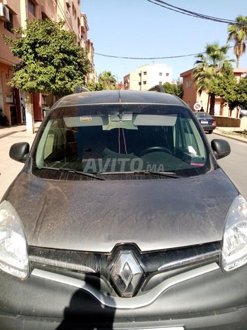Voiture Renault Kangoo 2018 à khouribga Diesel - 6 chevaux