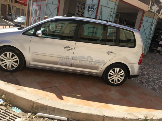 Voiture Volkswagen Touran 2005 à nador Diesel - 10 chevaux